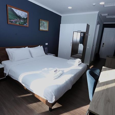 Bricks Hotel Tbilisi Bagian luar foto